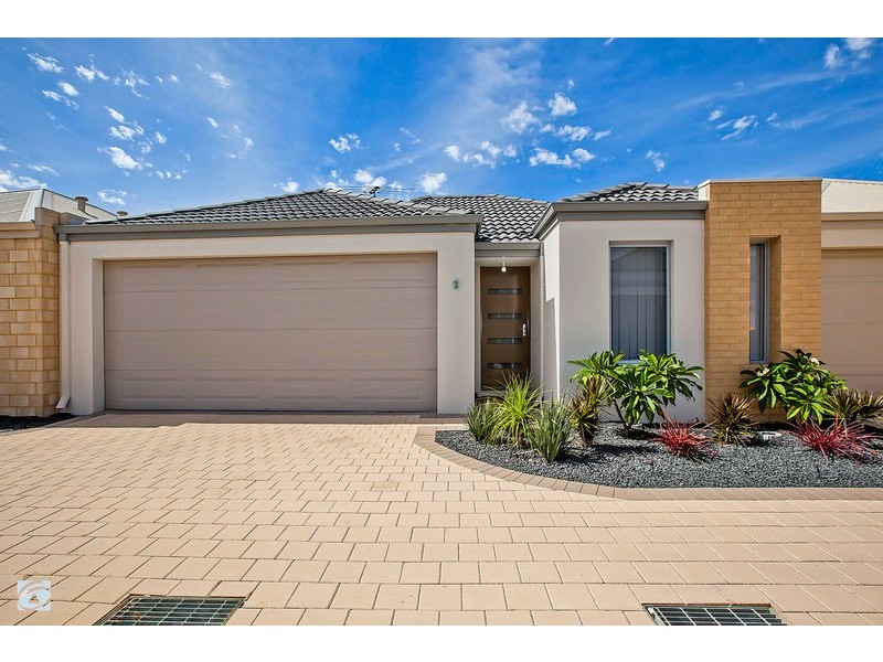 2/15 Peppermint Gardens, Aubin Grove WA 6164