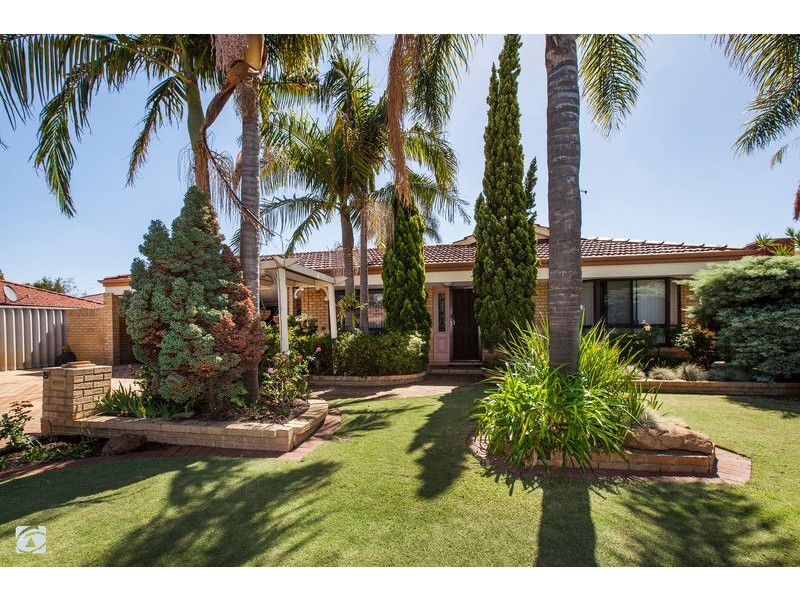 15 St Claire Gardens, Atwell WA 6164