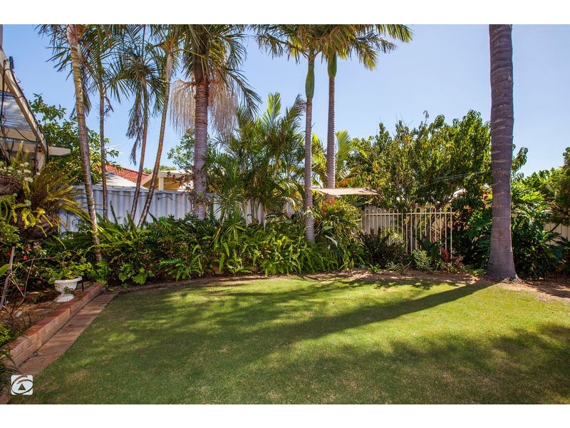 15 St Claire Gardens, Atwell WA 6164