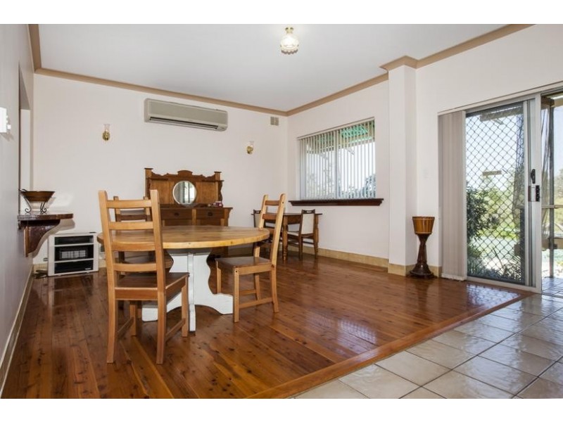 35 Harvest Road, North Fremantle WA 6159