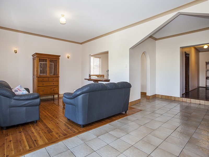 35 Harvest Road, North Fremantle WA 6159