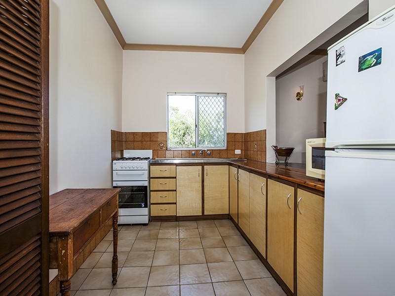 35 Harvest Road, North Fremantle WA 6159