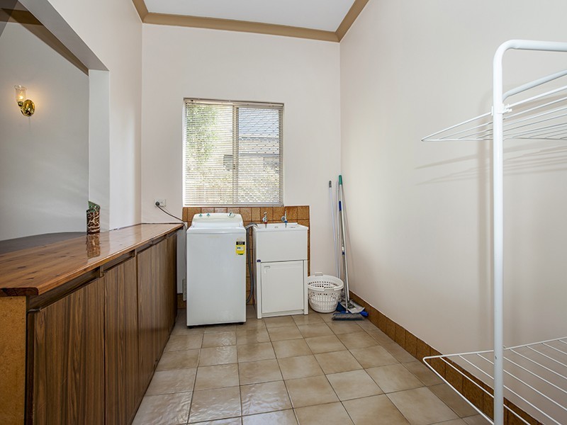 35 Harvest Road, North Fremantle WA 6159