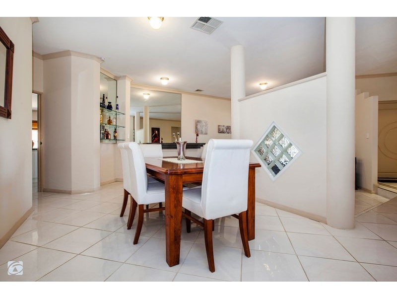 15 Huntington Road, Coogee WA 6166