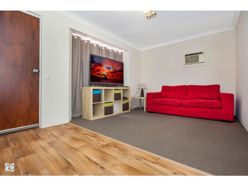 33 Berrigan Drive, South Lake WA 6164