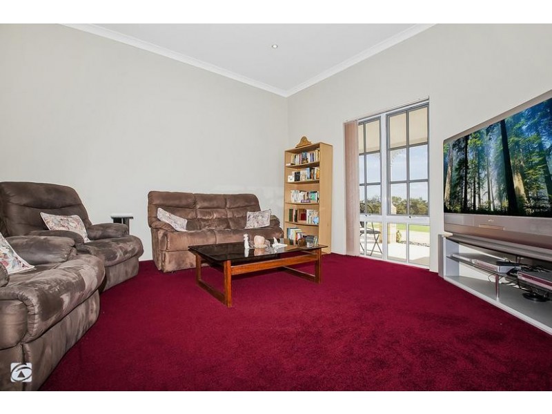 84 The Horseshoe, Wandi WA 6167