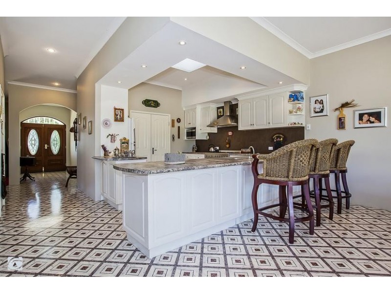 84 The Horseshoe, Wandi WA 6167