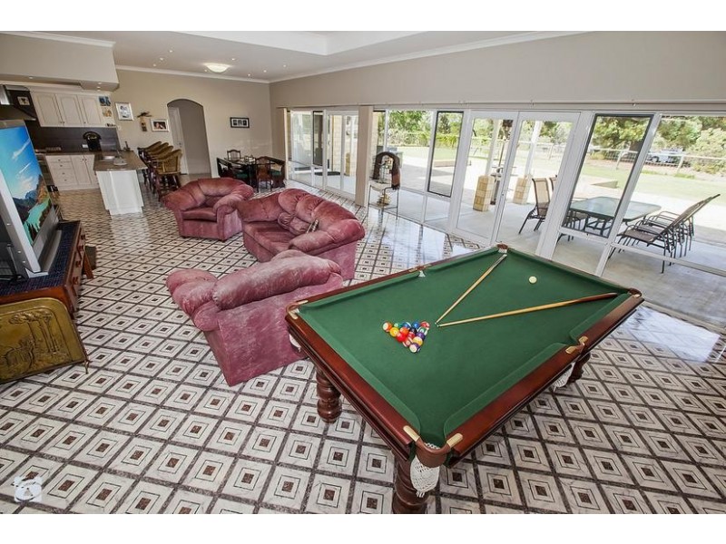 84 The Horseshoe, Wandi WA 6167