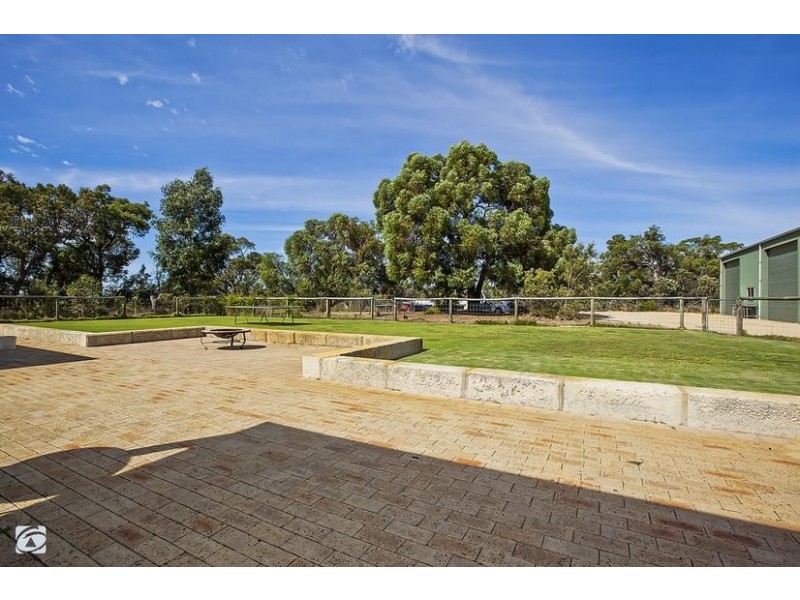 84 The Horseshoe, Wandi WA 6167