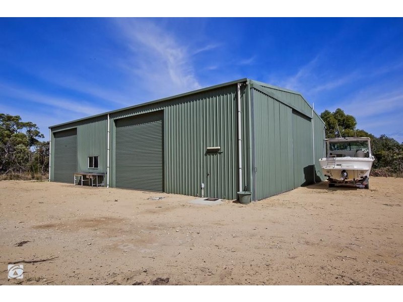 84 The Horseshoe, Wandi WA 6167