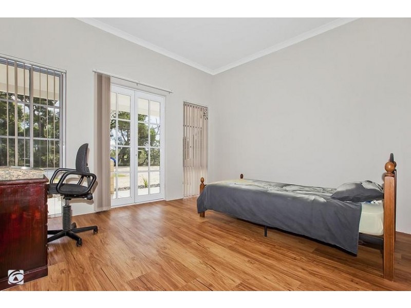 84 The Horseshoe, Wandi WA 6167