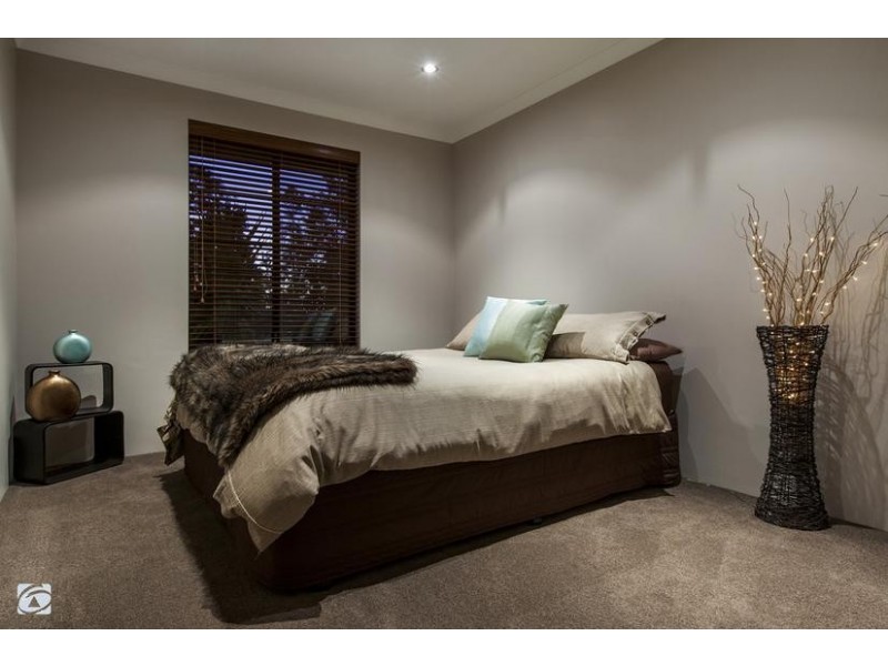 20 Suttor Drive, Success WA 6164