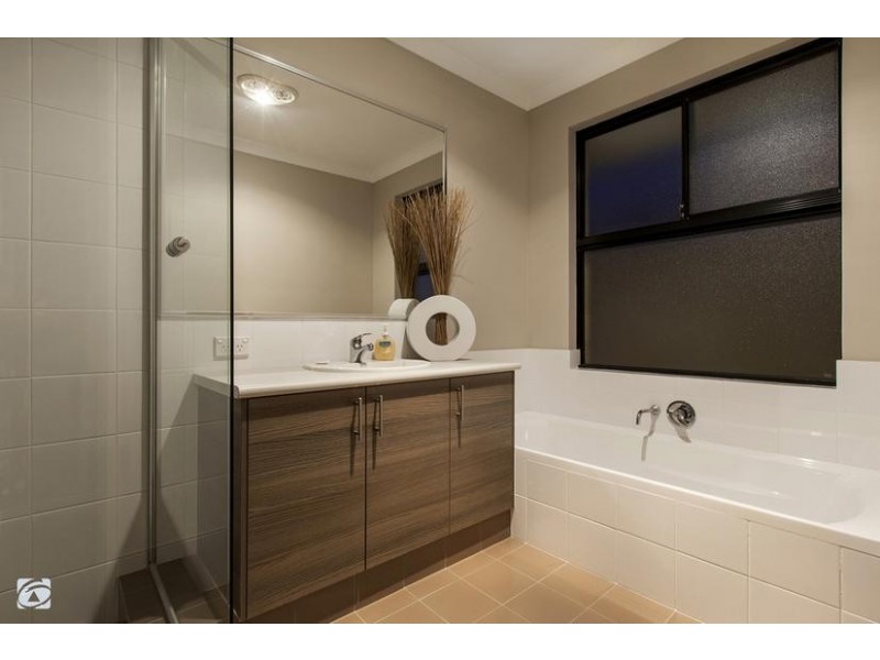 20 Suttor Drive, Success WA 6164