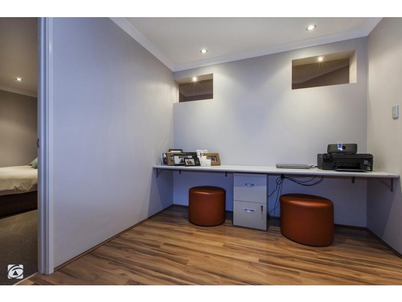 20 Suttor Drive, Success WA 6164