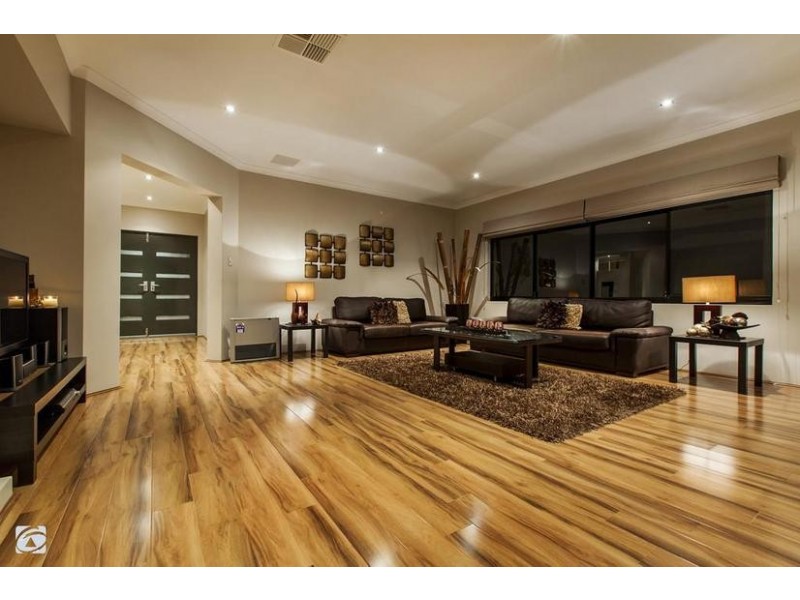 20 Suttor Drive, Success WA 6164