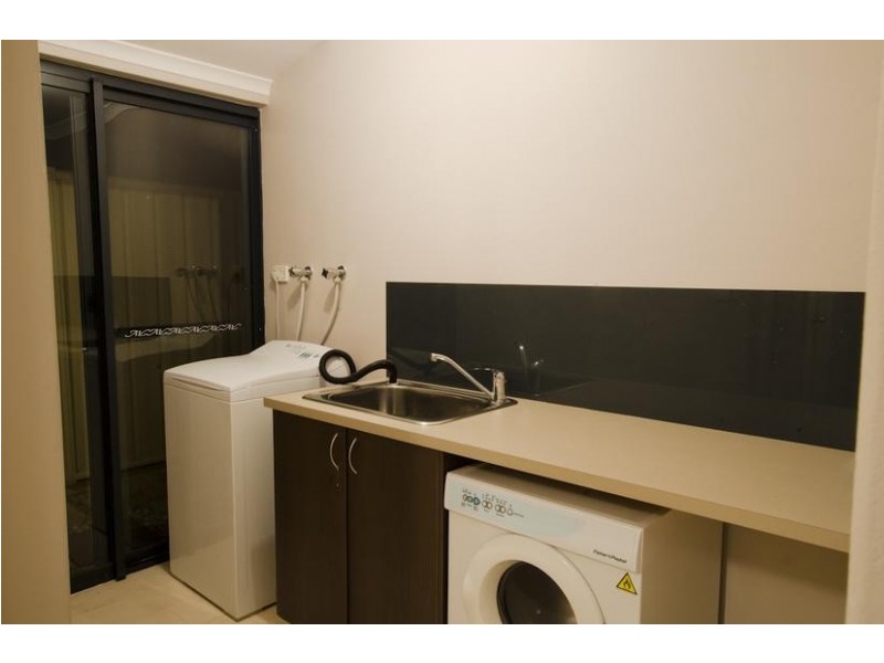 7 Tarwhine Close, South Lake WA 6164