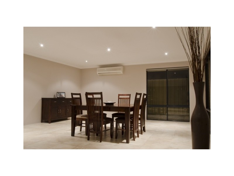 7 Tarwhine Close, South Lake WA 6164