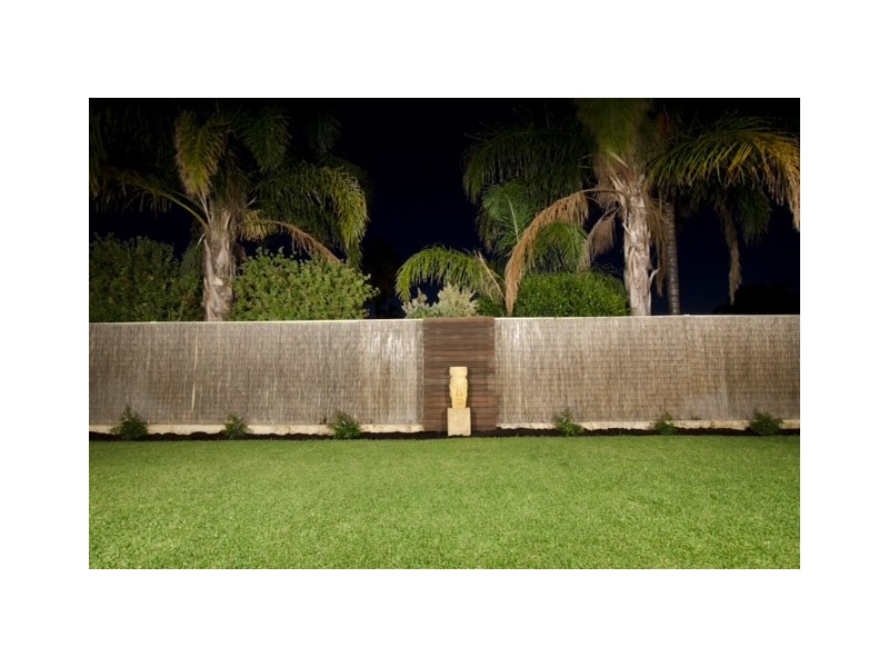 7 Tarwhine Close, South Lake WA 6164