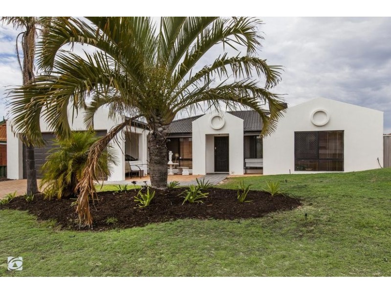 54 Bolderwood Drive, South Lake WA 6164