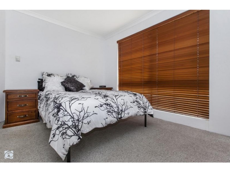 54 Bolderwood Drive, South Lake WA 6164