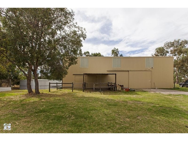 6 Ditton Road, Oakford WA 6121