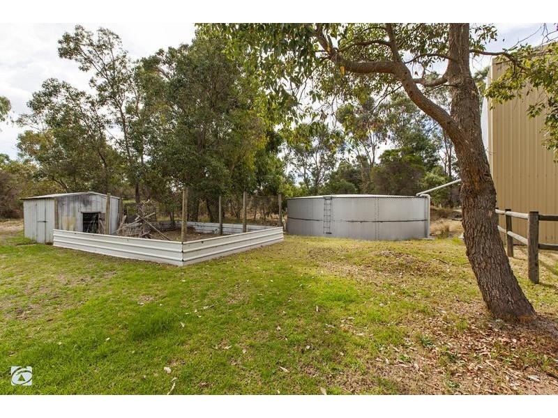 6 Ditton Road, Oakford WA 6121