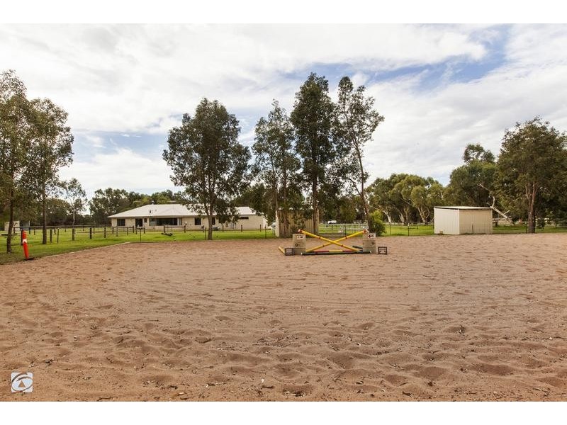 6 Ditton Road, Oakford WA 6121