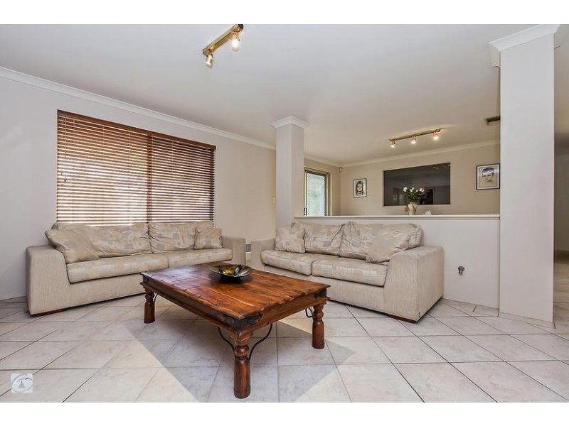 13 Woolmore Cross, Atwell WA 6164