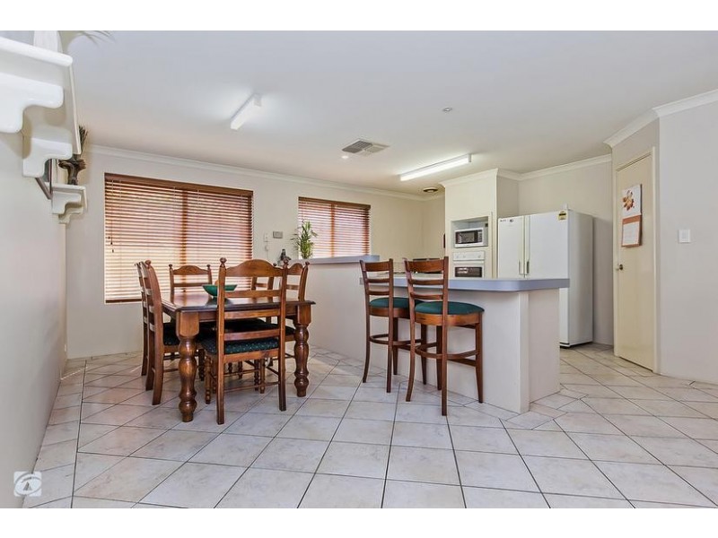 13 Woolmore Cross, Atwell WA 6164