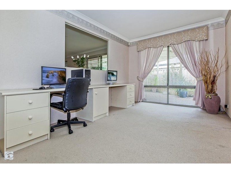 13 Woolmore Cross, Atwell WA 6164