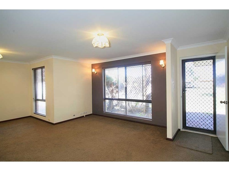 23 Limbee Glade, Huntingdale WA 6110