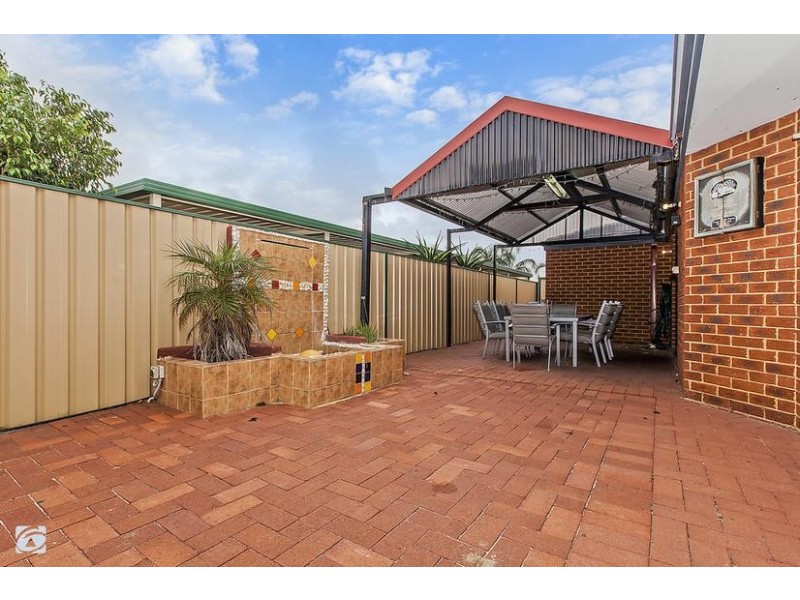 16 Sciano Avenue, Success WA 6164