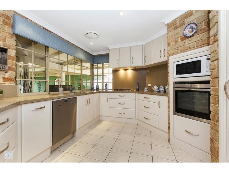 35 McKivett Cres, Leeming WA 6149