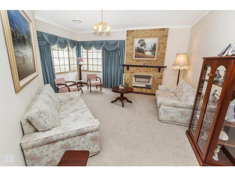 35 McKivett Cres, Leeming WA 6149