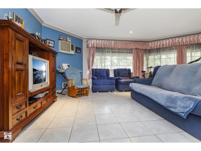 2 Ploughshare Place, South Lake WA 6164