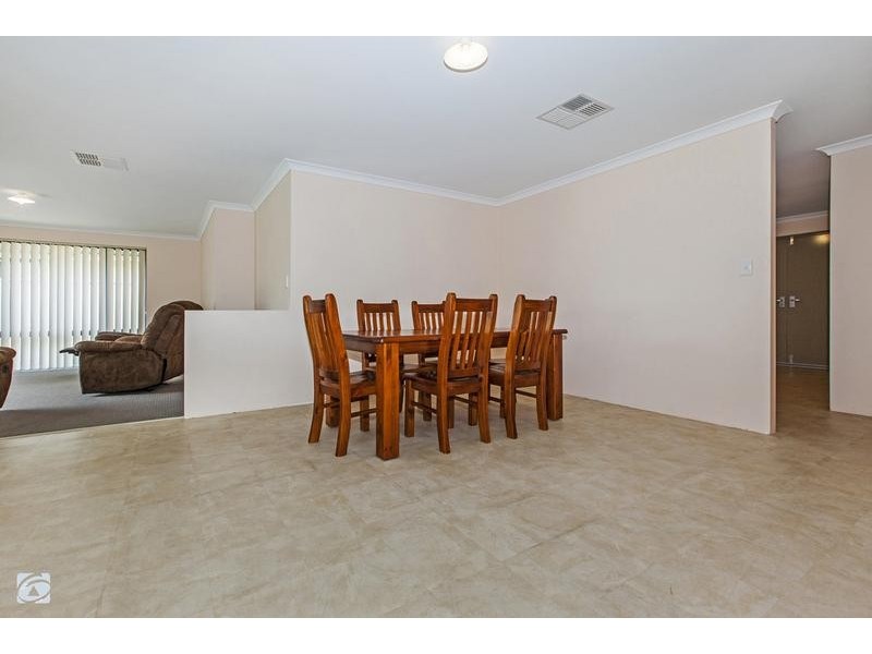 408 Wentworth Parade, Success WA 6164