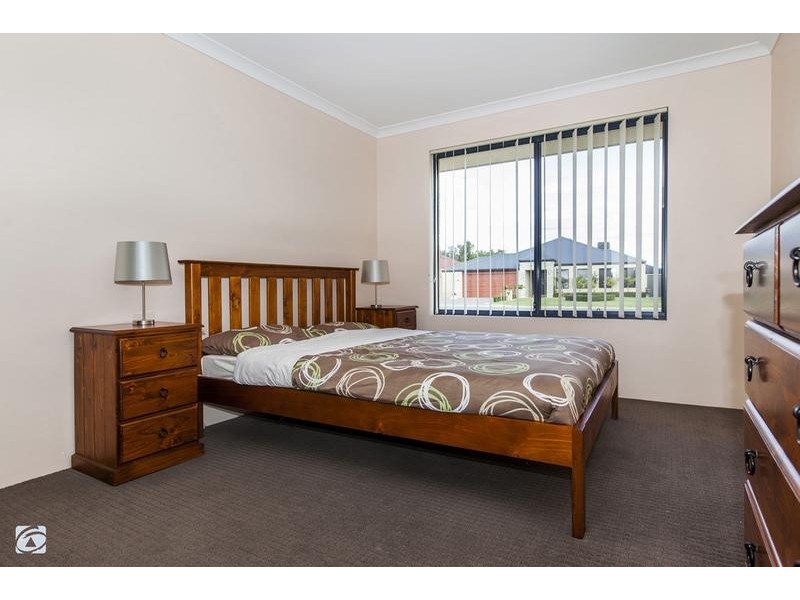 408 Wentworth Parade, Success WA 6164