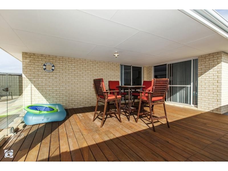 51 Drysdale Gardens, Wandi WA 6167