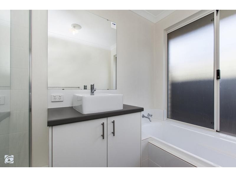 51 Drysdale Gardens, Wandi WA 6167