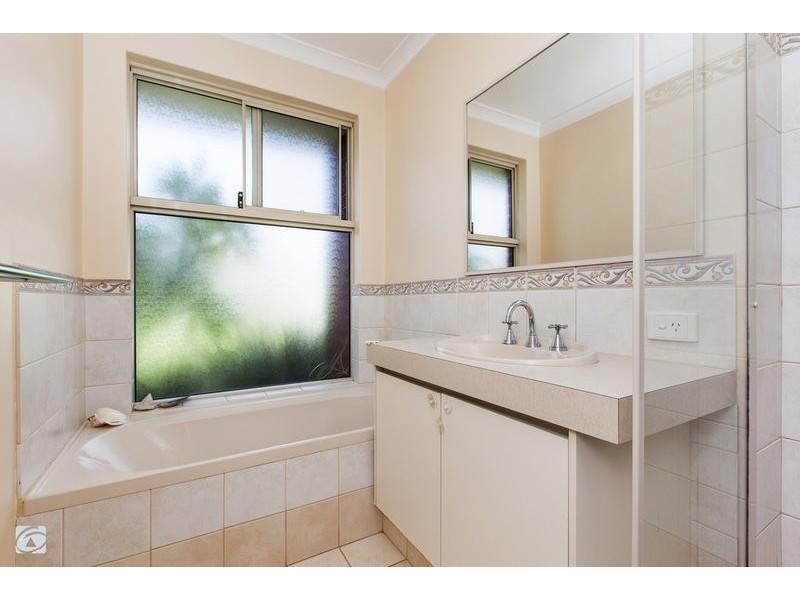 168 Brenchley Drive, Atwell WA 6164