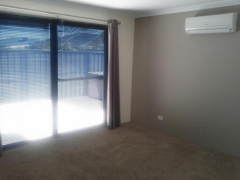 12 Humboldt Entrance, Aubin Grove WA 6164