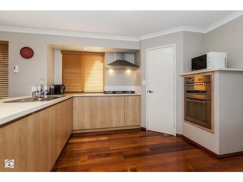 19 Swallowtail Avenue, Success WA 6164