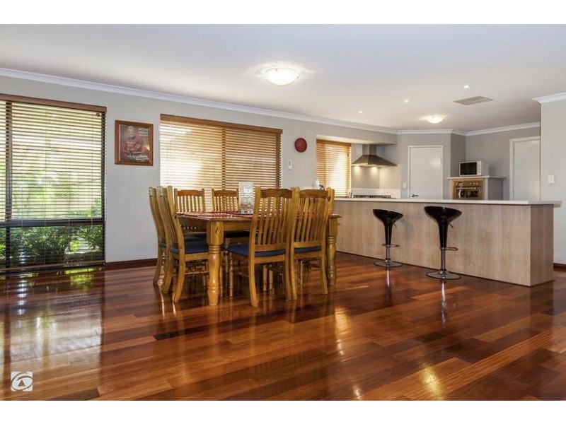 19 Swallowtail Avenue, Success WA 6164