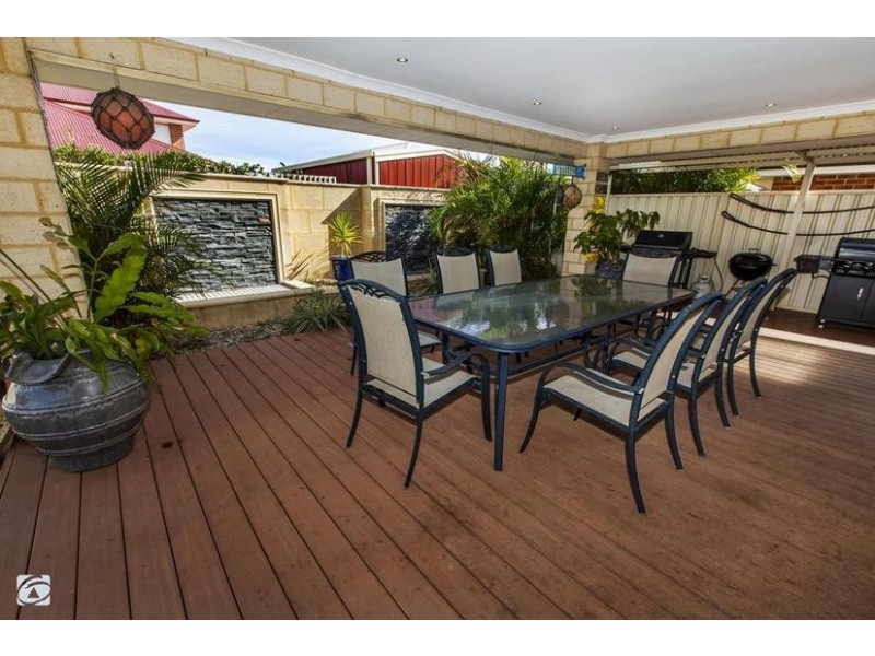 19 Swallowtail Avenue, Success WA 6164