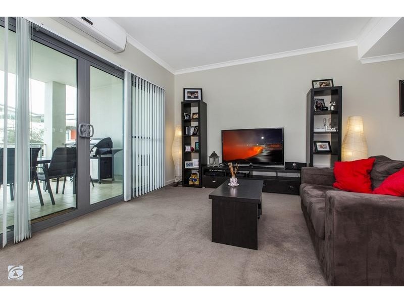 8/30 Malata Crescent, Success WA 6164