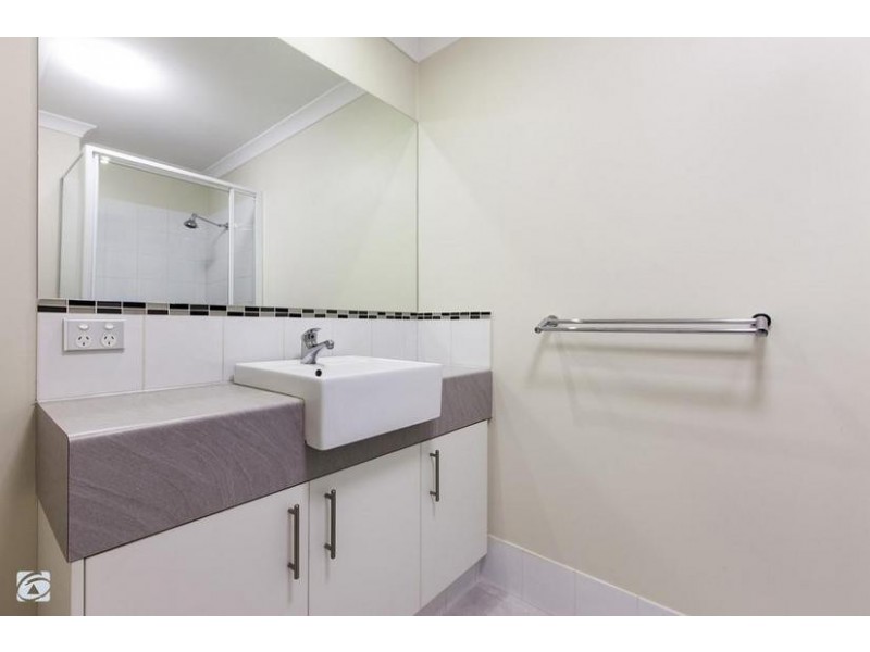 8/30 Malata Crescent, Success WA 6164