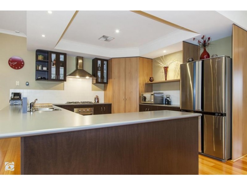 11 Chimera Terrace, Atwell WA 6164