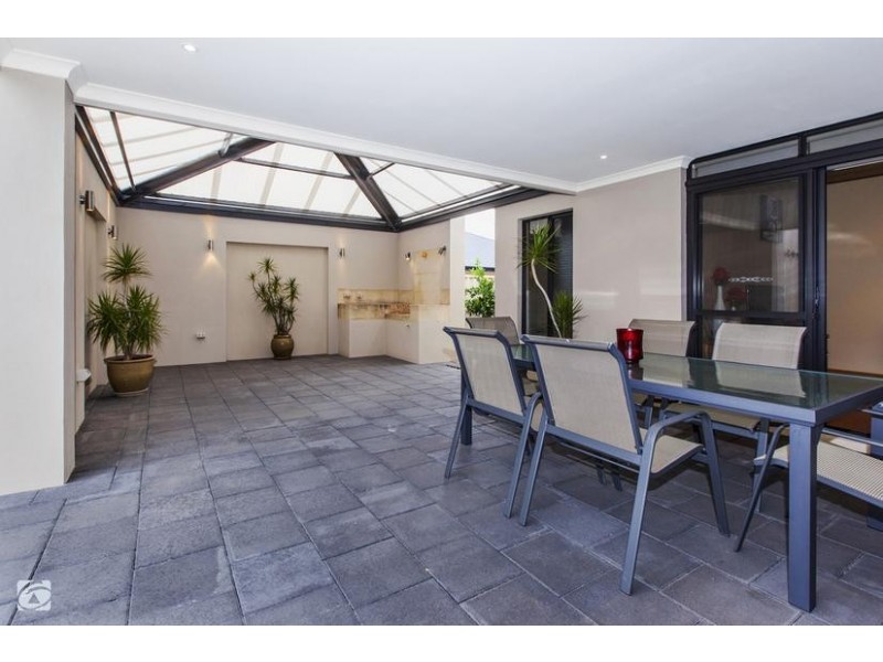 11 Chimera Terrace, Atwell WA 6164