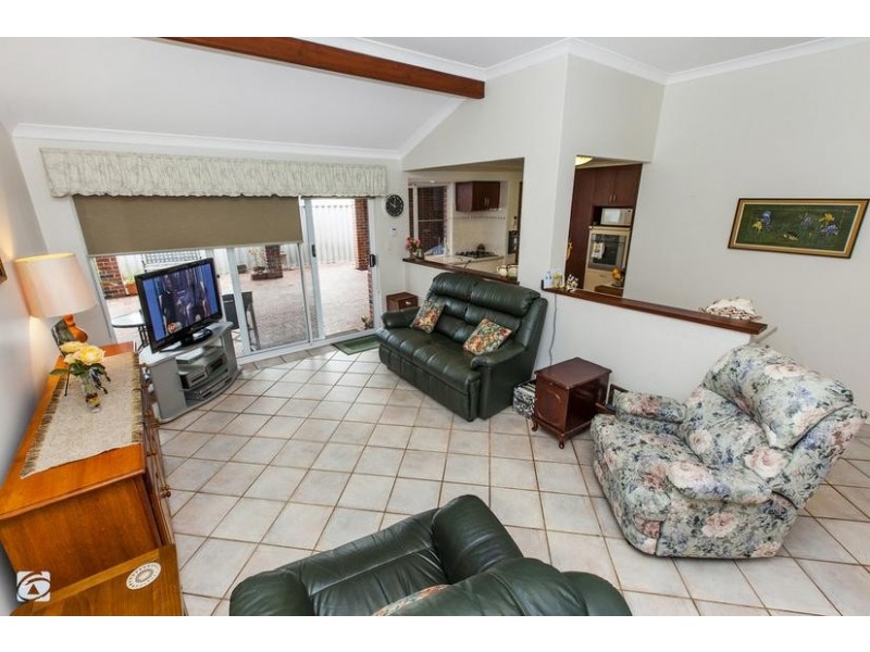 3 Jenkin Mews, Atwell WA 6164