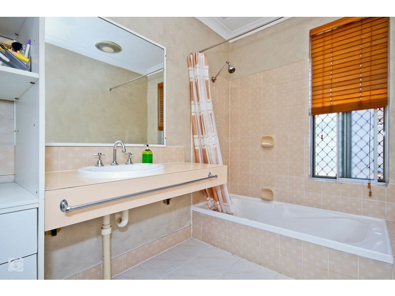 1 Briggs Street, South Lake WA 6164